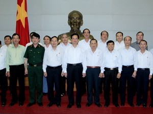 Prime Minister Nguyen Tan Dung visits Vietnam War Veterans' Association - ảnh 1